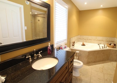 Grantley Home - Bathroom