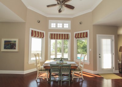 South Glengarry Home - Breakfast Nook